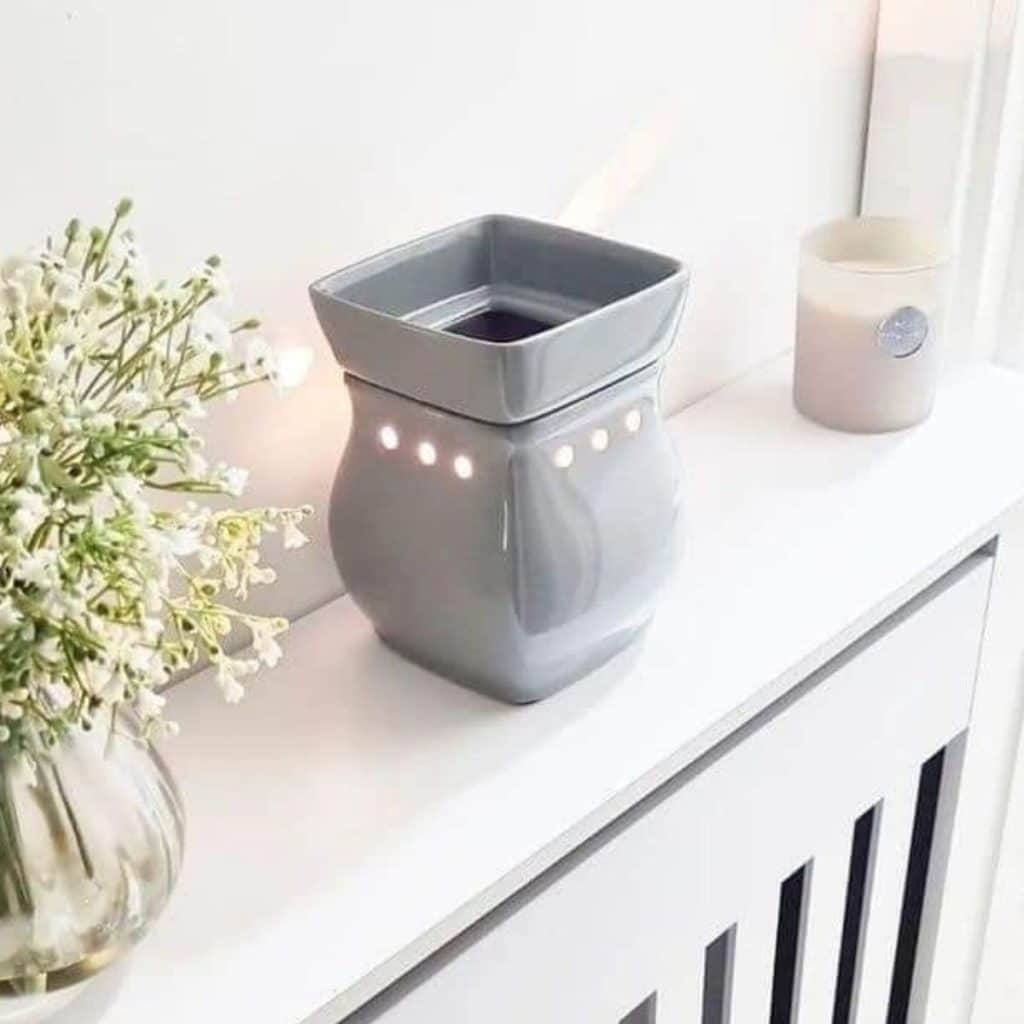 Classic Curve - Gloss Gray Scentsy Warmer - The Candle Boutique - Scentsy UK Consultant