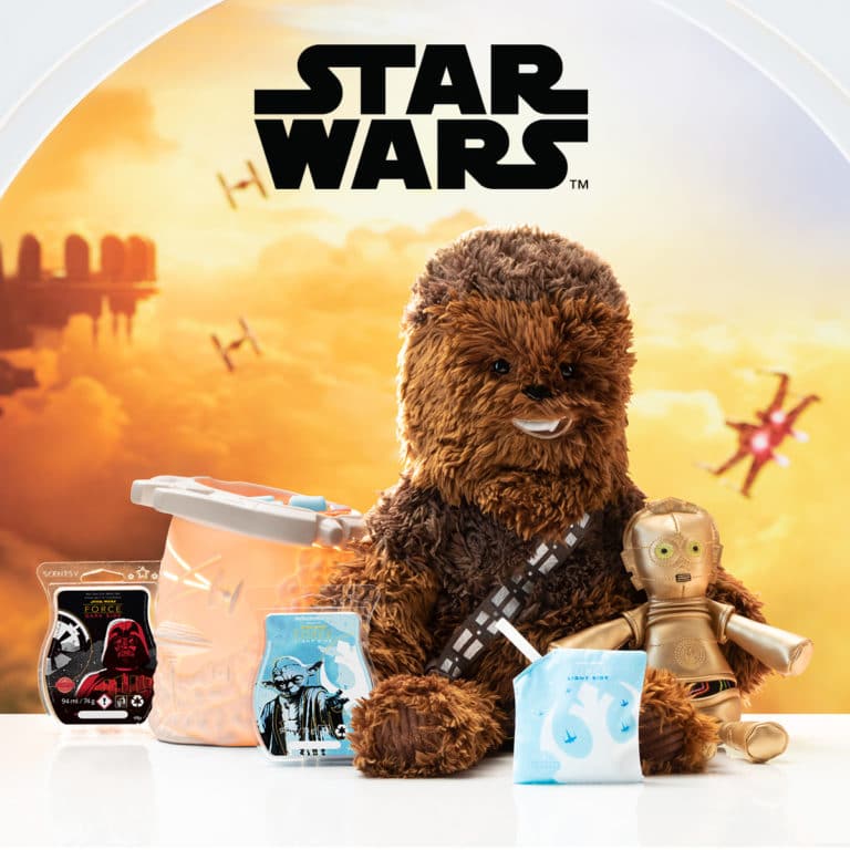 Millennium Falcon™ Star Wars™ Scentsy Warmer & Chewbacca Buddy