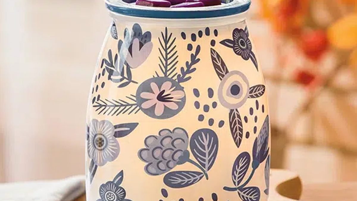 https://www.thecandleboutique.co.uk/wp-content/uploads/2021/07/Hope-Blooms-Scentsy-Warmer-1-1200x675-cropped.jpg