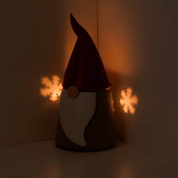 Christmas Gnome Scentsy Warmer Dark Setting
