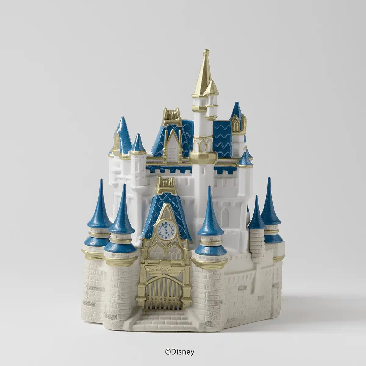 Walt Disney World Cinderella Castle – Scentsy Warmer Switched Off Walt Disney World Cinderella Castle – Scentsy Warmer Switched Off