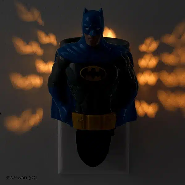 New! Batman™ – Scentsy Mini Warmer with Wall Plug Dark Setting