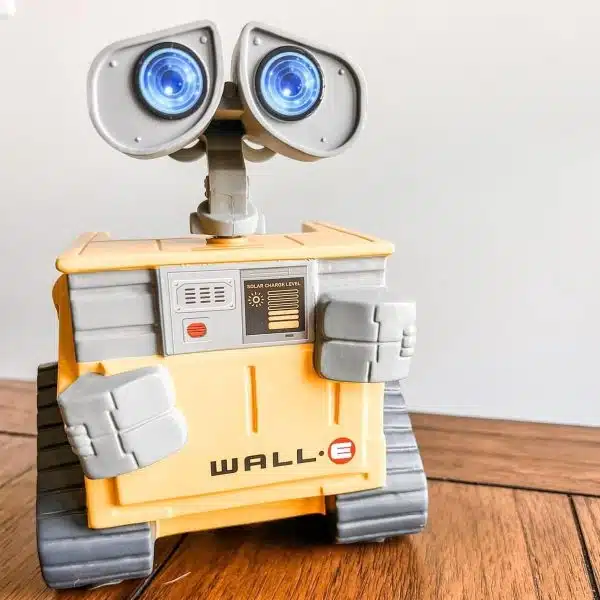 Disney and Pixar’s WALL-E Scentsy Warmer