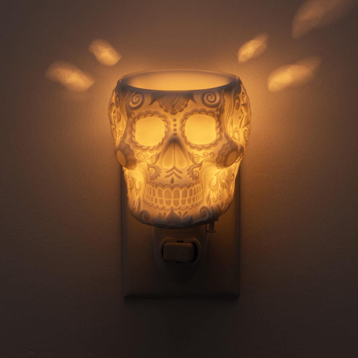 Calaverita-Scentsy-Plugin-Mini-Warmer-Dark-Setting Calaverita Scentsy Plugin Mini Warmer Dark Setting