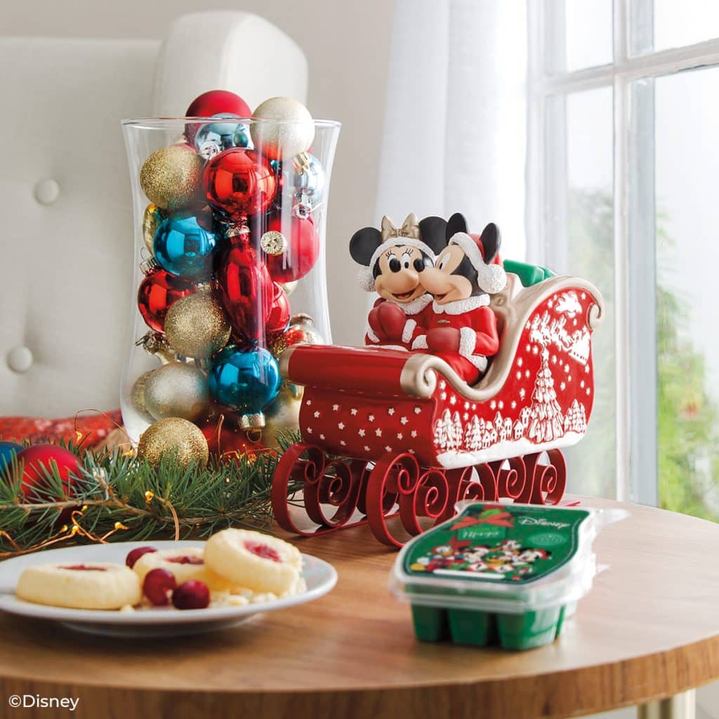 Christmas with Disney Mickey Mouse and Minnie Mouse Scentsy Warmer Styled