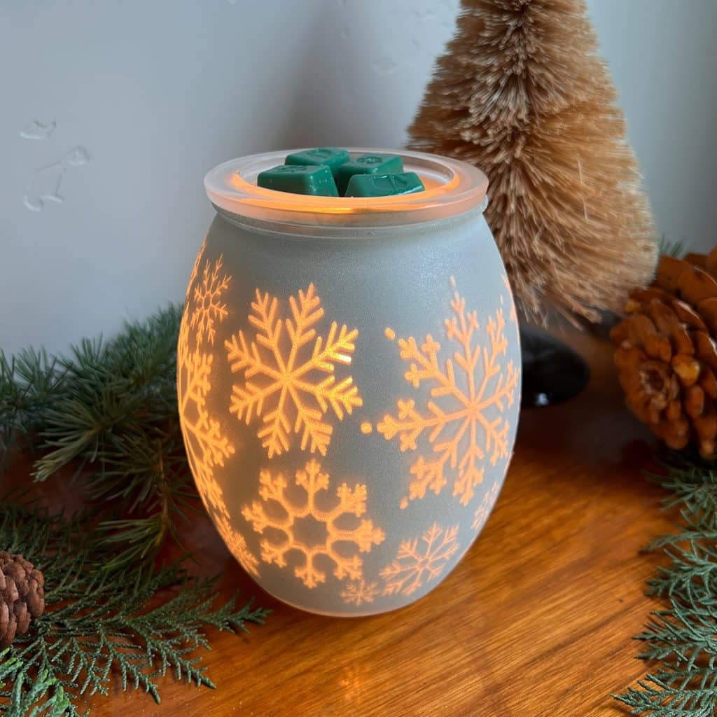Scentsy Fabulous Flurry Warmer - New For Christmas 2023 Collection.