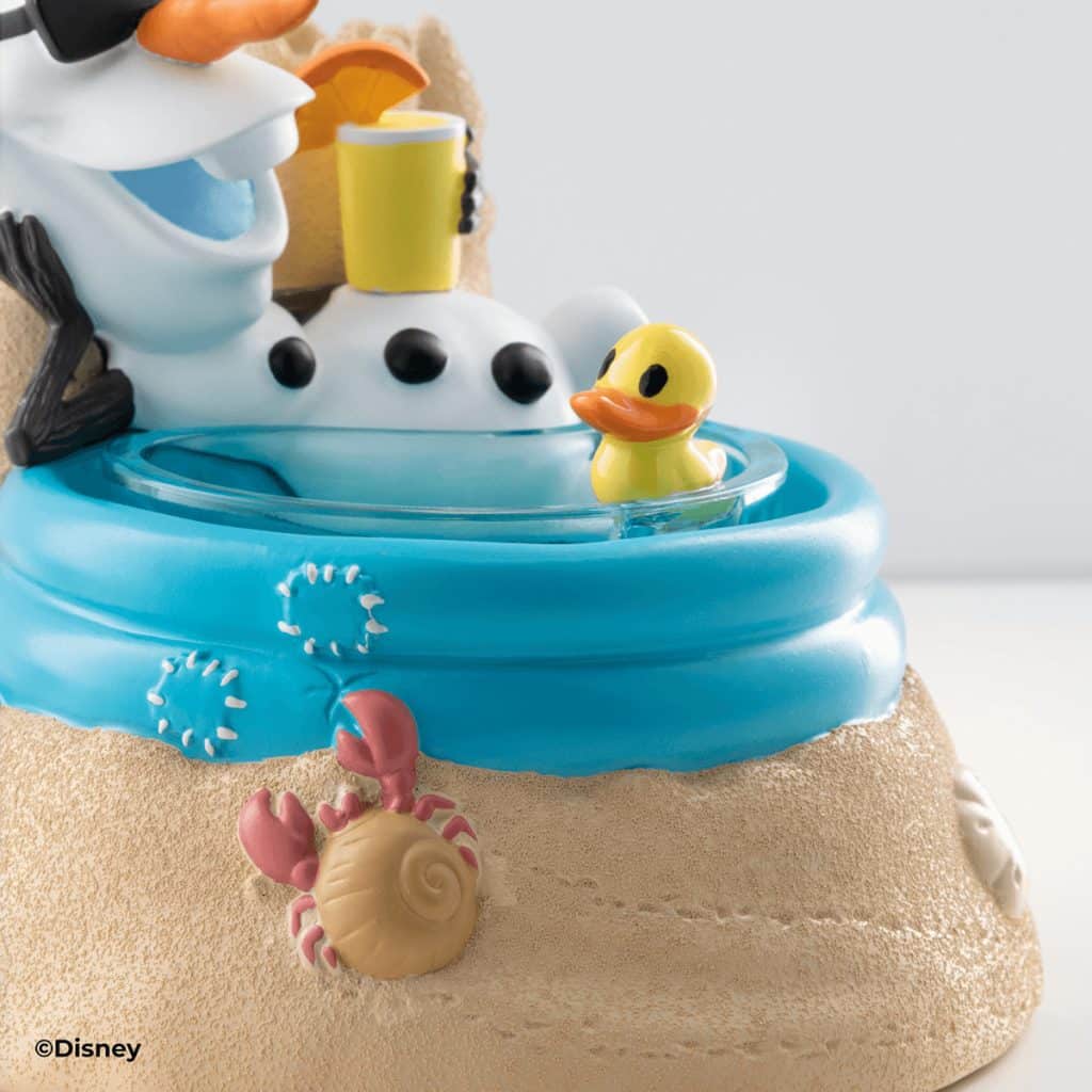 Disney Olaf − Scentsy Warmer + free Olaf – Scentsy Buddy Clip Close Up