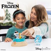 Disney-Olaf-−-Scentsy-Warmer-+-free-Olaf-–-Scentsy-Buddy-Clip-With-Wax Styled