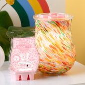 Rainbow Twirl Scentsy Warmer With Wax