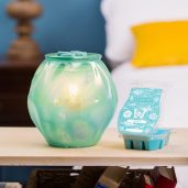 Tranquil Waters Scensty Warmer With Pacific Mist Scentsy Bar