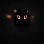 Spooky Stare Mini Warmer with Tabletop Base Night Setting