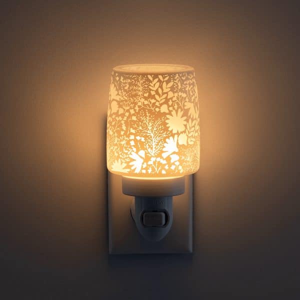 Charming Garden Scentsy Plugin Mini Warmer Dark Setting