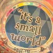 Walt Disney World_ “it’s a small world” − Scentsy Warmer Dish - Stylized