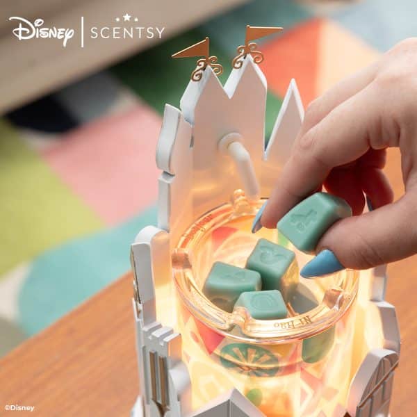 Walt Disney World: “it’s a small world” − Scentsy Warmer