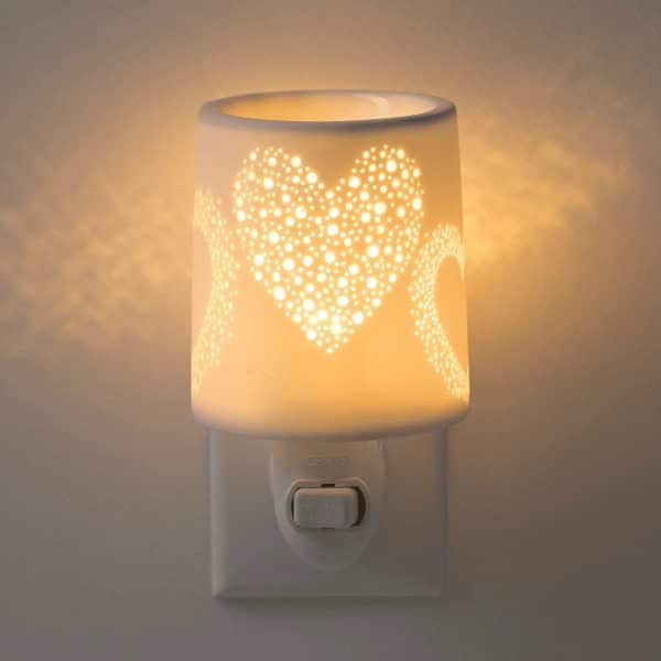 Heart to Heart Scentsy Plugin Mini Warmer Dark Setting Heart to Heart Scentsy Plugin Mini Warmer Dark Setting