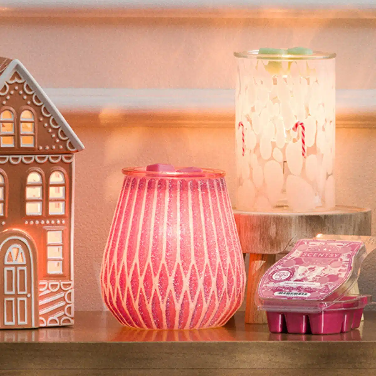 Frosted in Fuchsia Scentsy Warmer Styled 1 Frosted in Fuchsia Scentsy Warmer Styled 1