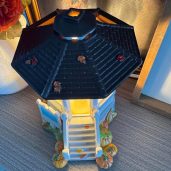 Gilmore Girls™ Welcome to Stars Hollow – Scentsy Warmer Styled 1