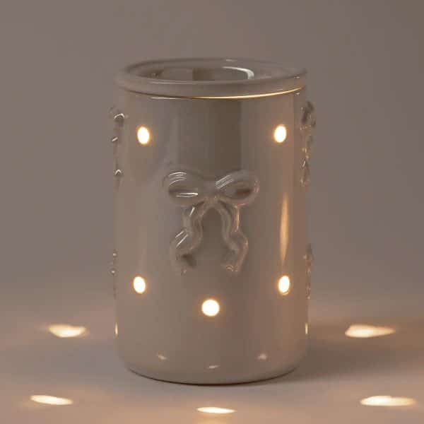 Dreamer’s Bow Scentsy Warmer New For 2026 Dark Setting