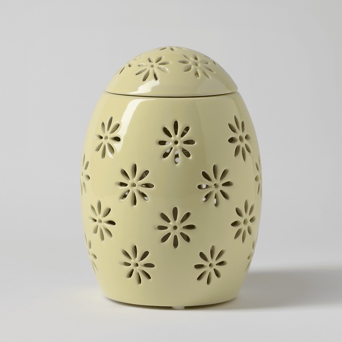 Easter Garden – Yellow Scentsy Warmer Switched Off Easter Garden – Yellow Scentsy Warmer Switched Off