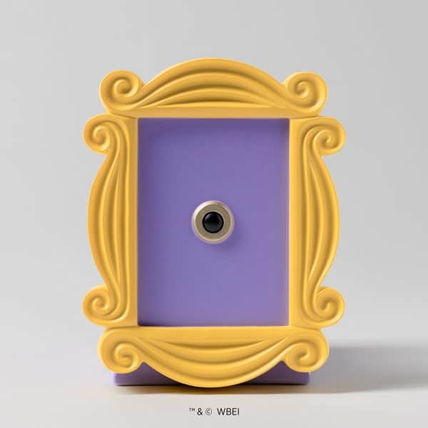 The One With the Yellow Frame – Scentsy Warmer