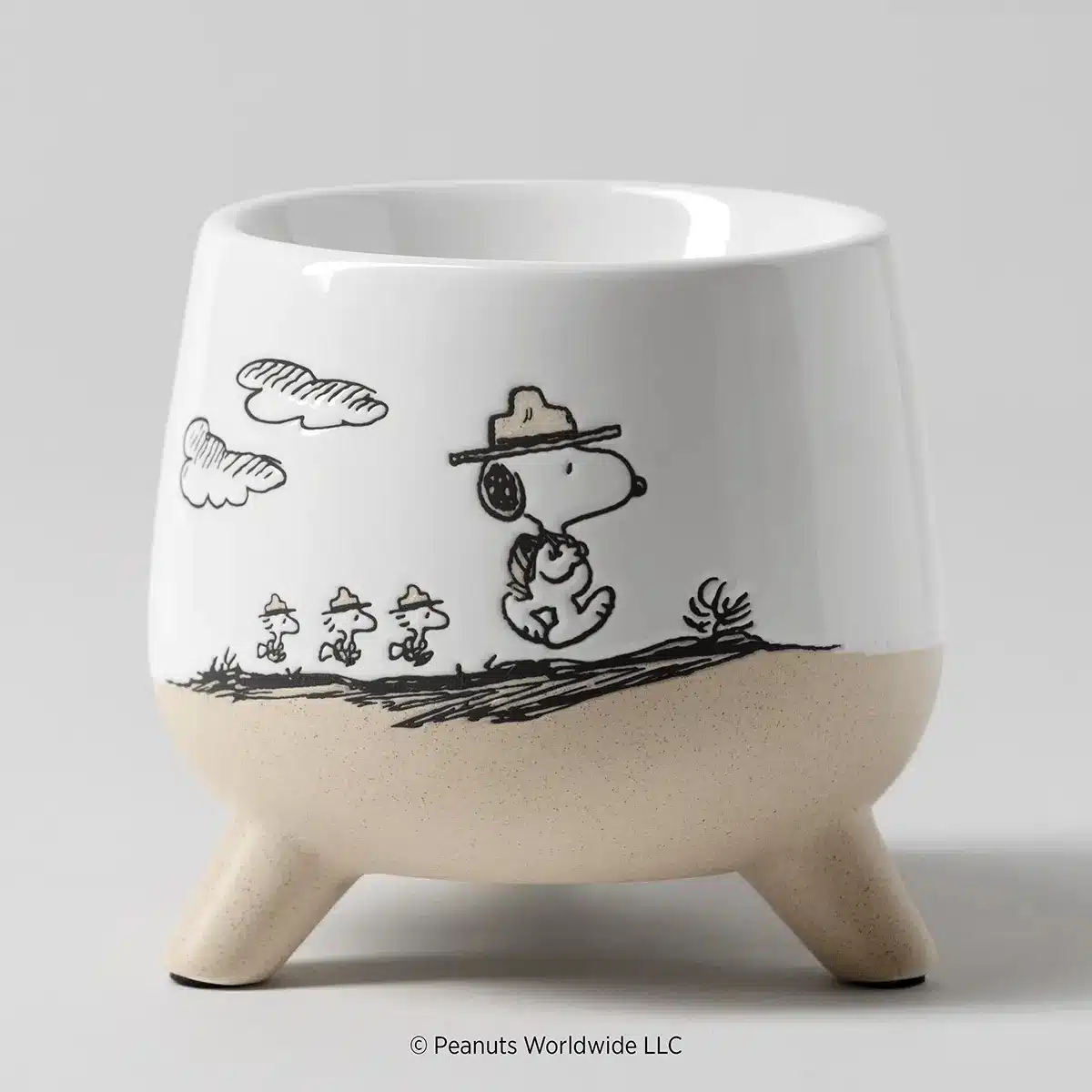 Snoopy™ Beagle Scouts – Scentsy Warmer Snoopy™ Beagle Scouts – Scentsy Warmer