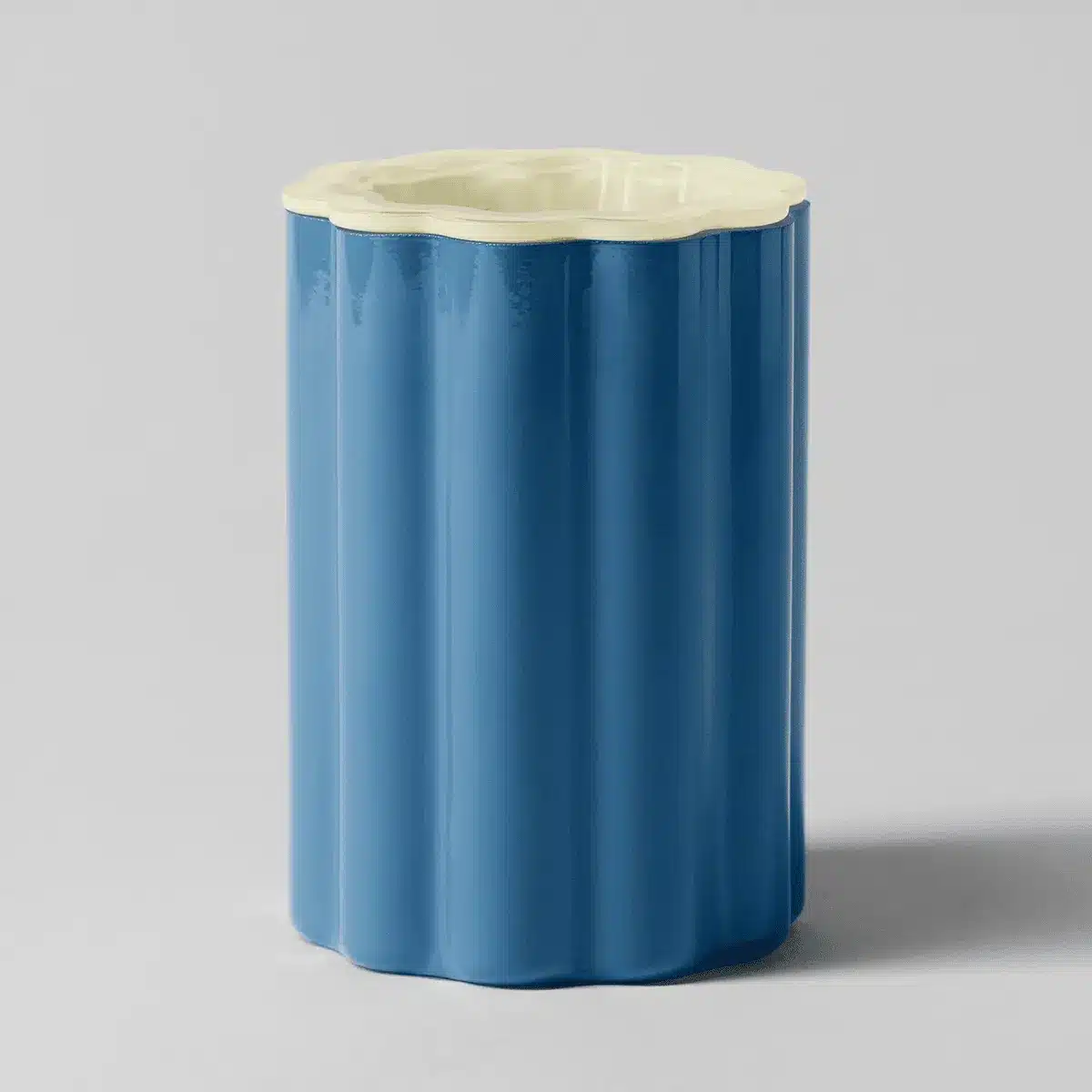Petal – Scentsy Blue Warmer Switched Off Petal – Scentsy Blue Warmer Switched Off