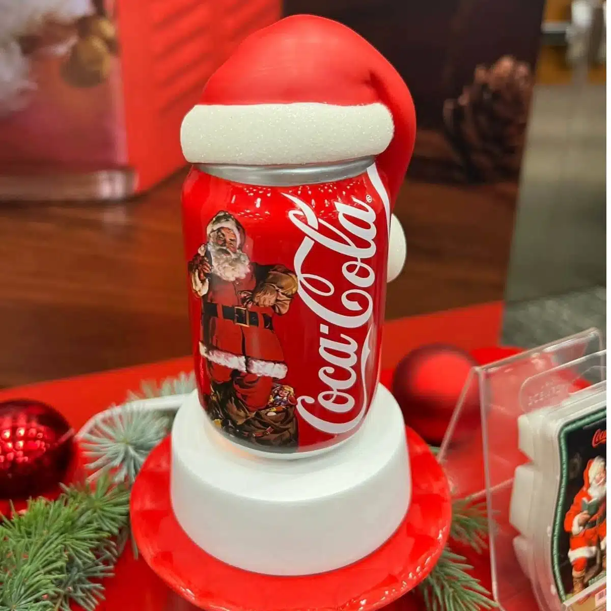 Coca-Cola Sparkling Holidays – Scentsy Mini Warmer with Tabletop Base Coca-Cola Sparkling Holidays – Scentsy Mini Warmer with Tabletop Base
