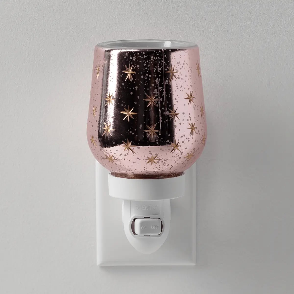 Frosted Flurry Scentsy Plugin Mini Warmer Switched Off Frosted Flurry Scentsy Plugin Mini Warmer Switched Off