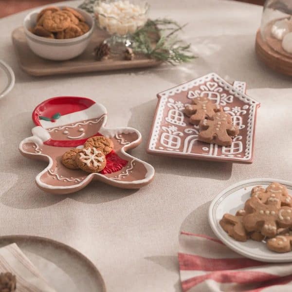 Gingerbread Plates Styled Gingerbread Plates Styled
