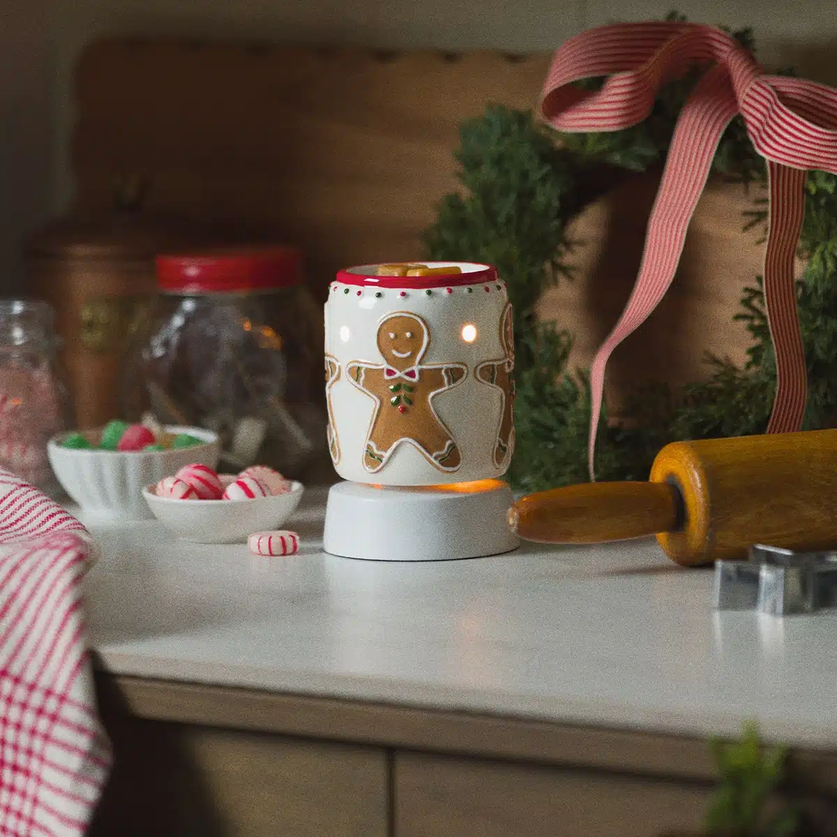 Gingerbread Snap Scentsy Mini Warmer with Tabletop Base Styled 1 Gingerbread Snap Scentsy Mini Warmer with Tabletop Base