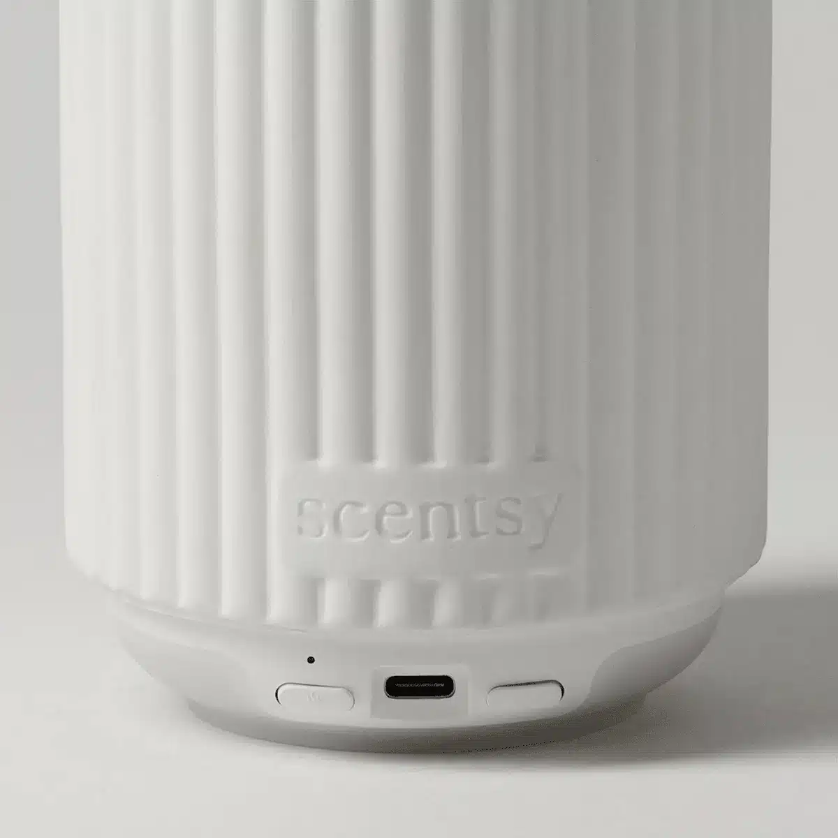 Scentsy Solo Diffuser & One Fragrance Cartridge Bundle Rear View With Type C USB Charging Port Scentsy Solo Diffuser & One Fragrance Cartridge Bundle Rear View With Type C USB Charging Port