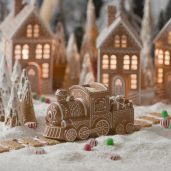 The Ginger Line Train Scentsy Warmer Styled