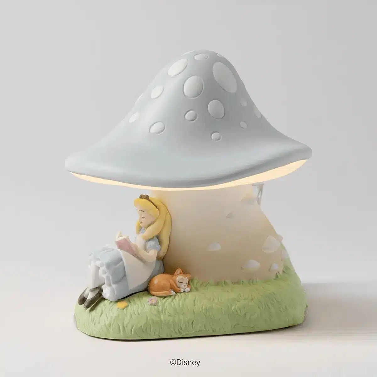 Disney Alice in Wonderland Down the Rabbit Hole – Scentsy Warmer Disney Alice in Wonderland Down the Rabbit Hole – Scentsy Warmer