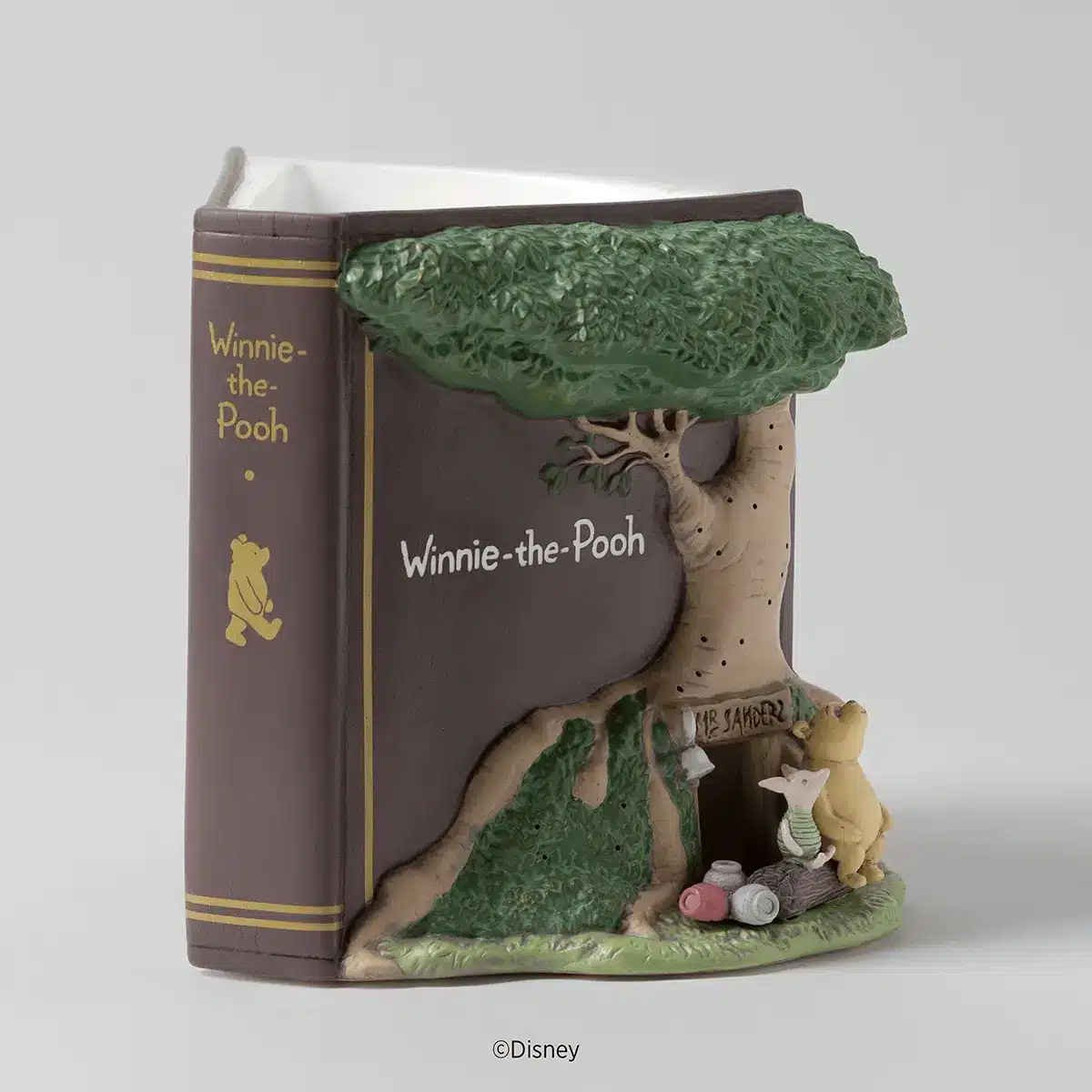 Disney Winnie the Pooh 100 Years of Friendship – Scentsy Warmer Switched Off Disney Winnie the Pooh 100 Years of Friendship – Scentsy Warmer Switched Off