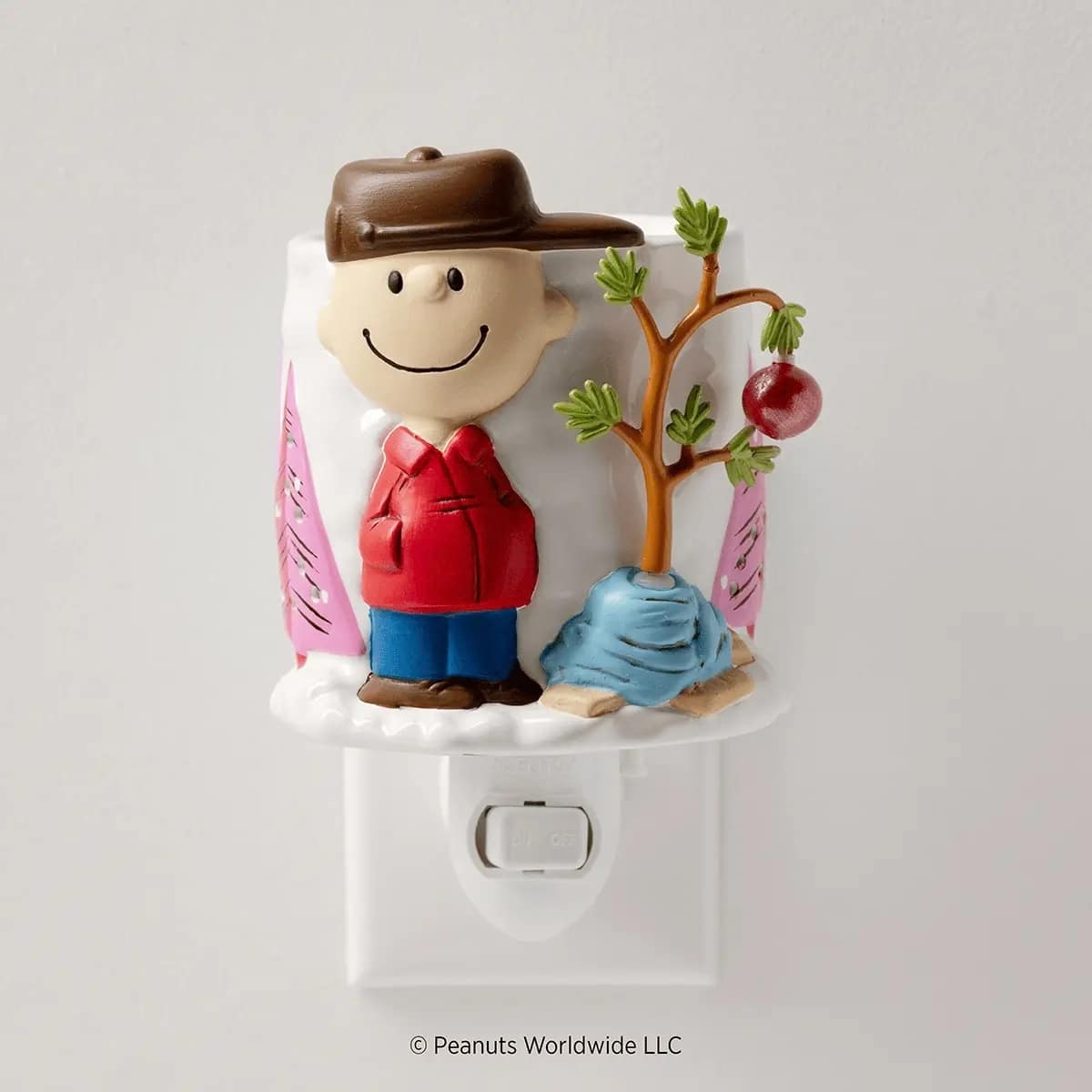 Peanuts™ A Charlie Brown Christmas – Scentsy Mini Warmer with Wall Plug Switched Off Peanuts™ A Charlie Brown Christmas – Scentsy Mini Warmer with Wall Plug Switched Off