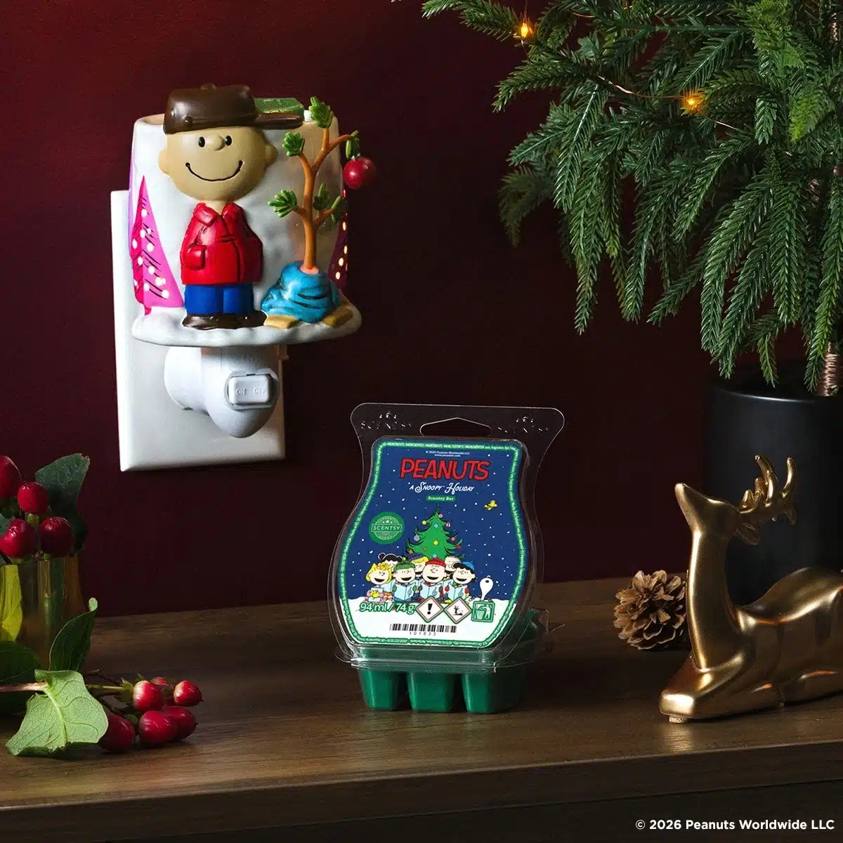 Peanuts™ A Charlie Brown Christmas – Scentsy Mini Warmer with Wall Plug With Wax Styled Peanuts™ A Charlie Brown Christmas – Scentsy Mini Warmer with Wall Plug With Wax Styled