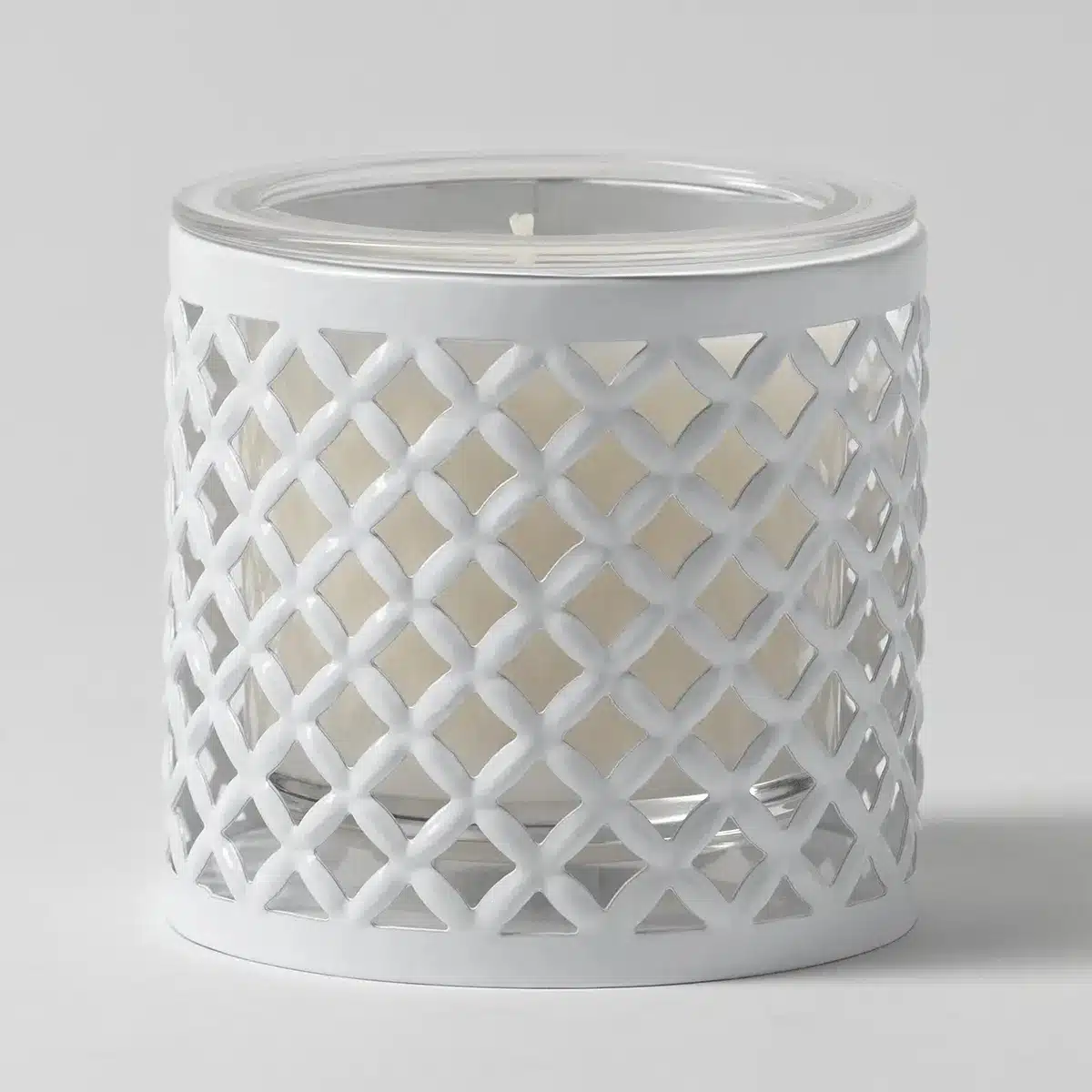 White Trellis Scentsy Candle Insert & Holder Not lit White Trellis Scentsy Candle Insert & Holder Not lit